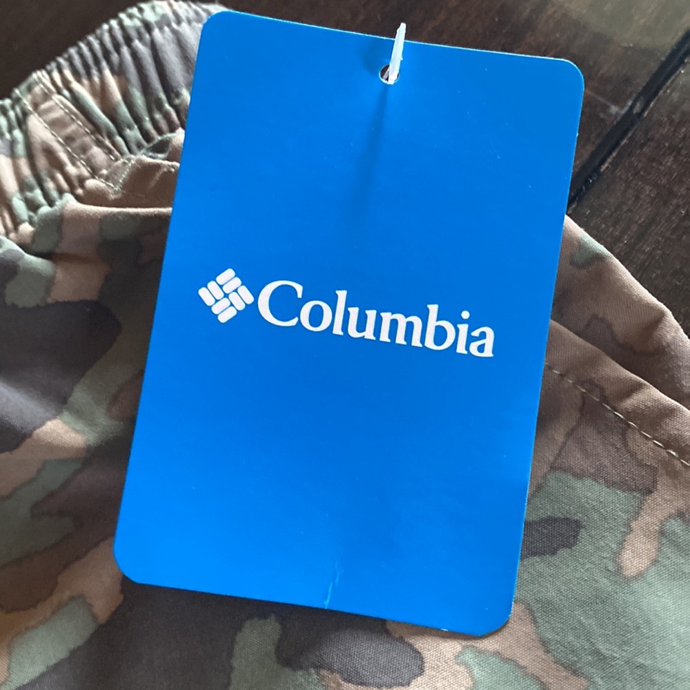 Columbia Shorts - Picture 2 of 8